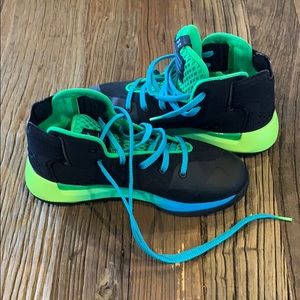Under Armour Steph Curry youth basketball shoes